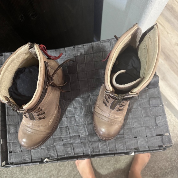 Freebird Boots size 8 - Picture 3 of 4